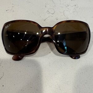 Ray-Ban Women's Brown Oversized Polarized Sunglasses